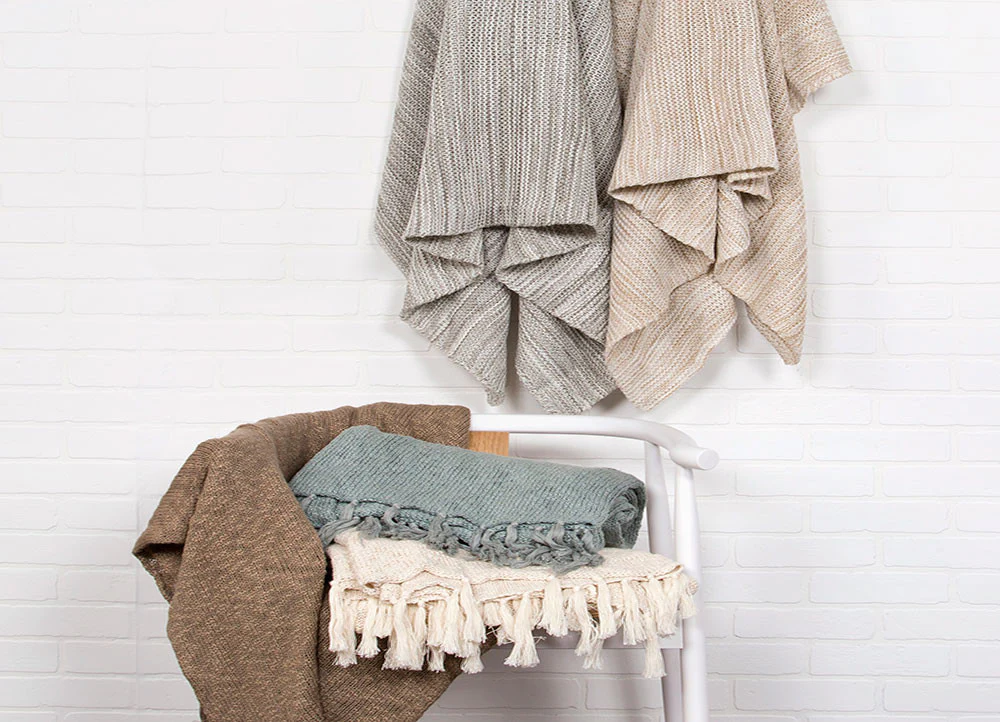 Gem Neutral Gray/Lily White Throw - Image 3